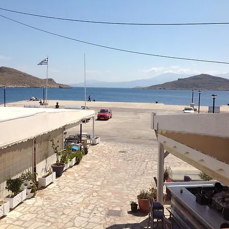 아파트 Amalia Harbor